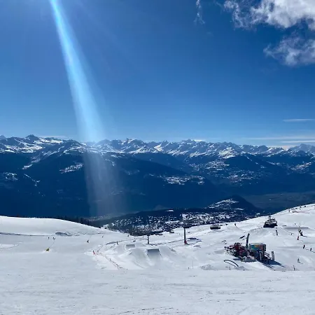 Chalet Cozy Chalet 6 Min From Violette Ski Station