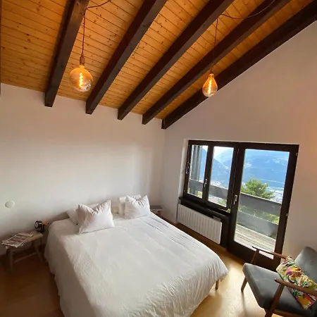 Chalet Cozy Chalet 6 Min From Violette Ski Station *